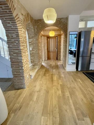 Location / Appartement T4