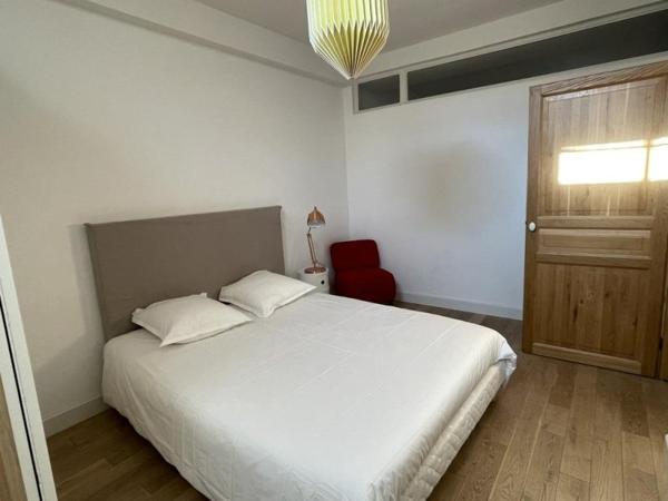 Location / Appartement T4