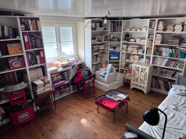 RARE – Maison de ville à fort potentiel en plein cœur de Laval (quartier Ave)