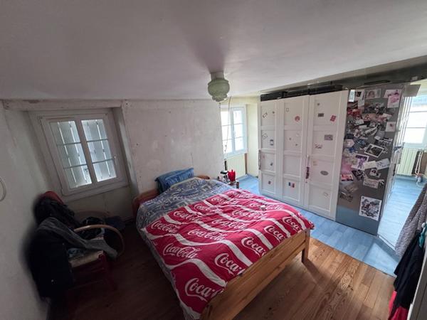 RARE – Maison de ville à fort potentiel en plein cœur de Laval (quartier Ave)