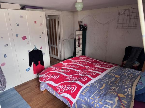 RARE – Maison de ville à fort potentiel en plein cœur de Laval (quartier Ave)