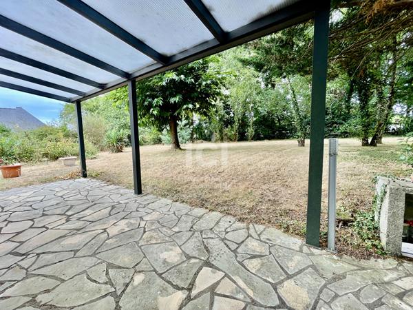 MAISON DE PLAIN PIED - 3 CHAMBRES - 103M²  - DOUBLE GARAGE - 1600M² JARDIN - LA RINCAIS