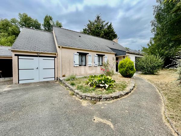 MAISON DE PLAIN PIED - 3 CHAMBRES - 103M²  - DOUBLE GARAGE - 1600M² JARDIN - LA RINCAIS