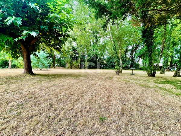 MAISON DE PLAIN PIED - 3 CHAMBRES - 103M²  - DOUBLE GARAGE - 1600M² JARDIN - LA RINCAIS