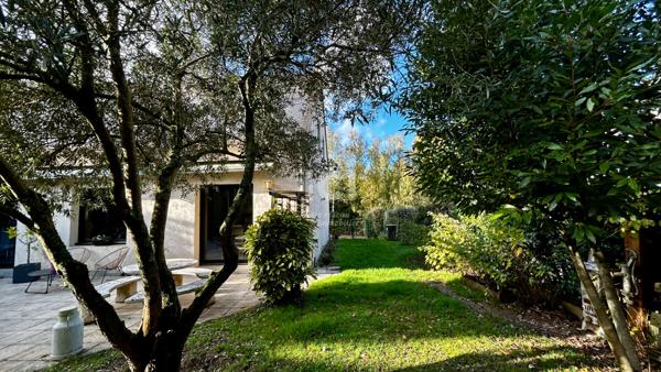 MAISON DE PLAIN PIED - 3 CHAMBRES - 103M²  - DOUBLE GARAGE - 1600M² JARDIN - LA RINCAIS