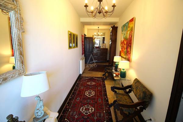 ANCIENNE METAIRIE DE CHATEAU XIXè rénovée de plus de 400m² habitables sur parc fleuri de 4083m²