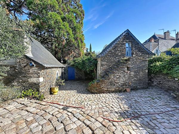 Maison Les Garennes Sur Loire 6 pièce(s) 144 m2