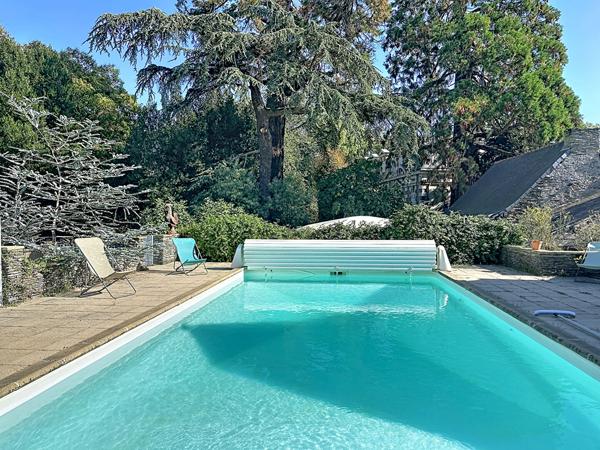 Maison Les Garennes Sur Loire 6 pièce(s) 144 m2
