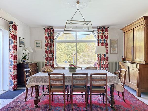 Maison Les Garennes Sur Loire 6 pièce(s) 144 m2
