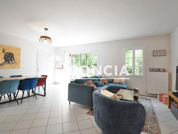 À vendre Maison 6 pièces 121.4 m² - Saint-xandre 17138