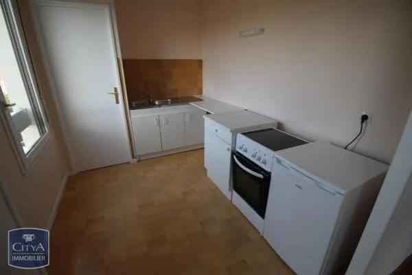 Appartement à louer 1 pièce 31.8m² Cambrai (59400)