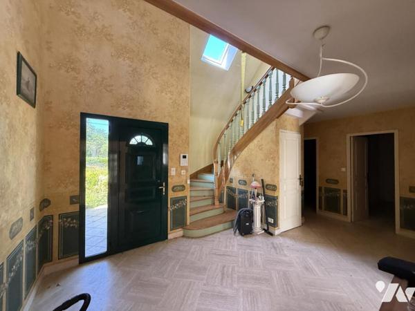 Propriété familiale avec potentiel immobilier important