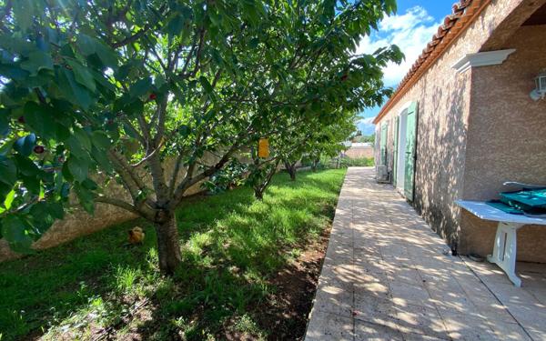 Maison à vendre    5 pièces •  Garons