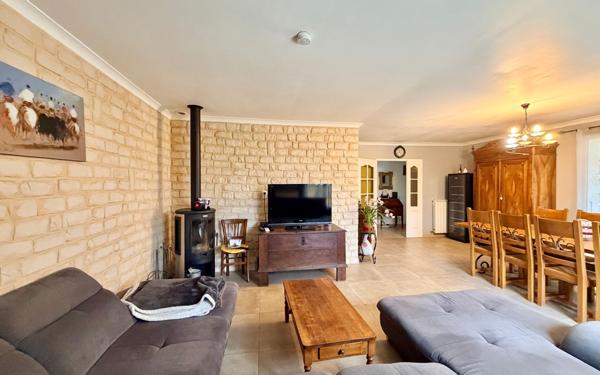 Maison à vendre    5 pièces •  Garons