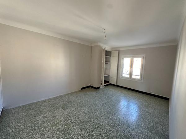 IMMEUBLE de rapport à Malijai entre Digne les bains et Manosque proche A51