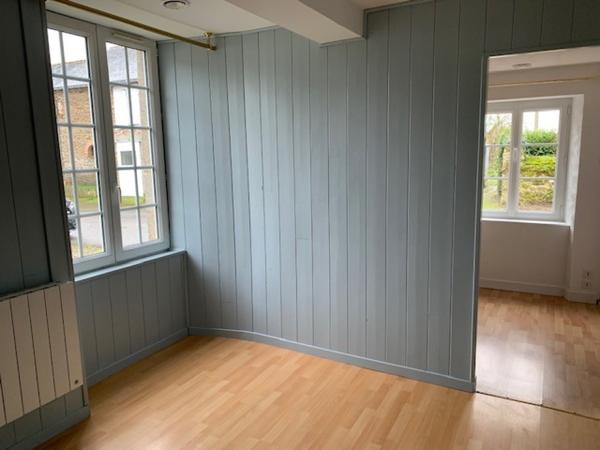 Maison
                                                                                                                                                                                                                                                                                                                        4 pièce(s)                                                                                                                                                                                                          2 chambre(s)                                                                                                                                                                                                          88  m²