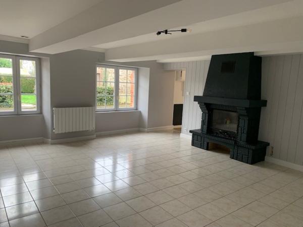 Maison
                                                                                                                                                                                                                                                                                                                        4 pièce(s)                                                                                                                                                                                                          2 chambre(s)                                                                                                                                                                                                          88  m²