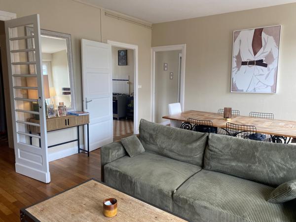 Appartement
                                                                                                                                                                                                                                                                                                                        2 pièce(s)                                                                                                                                                                                                          1 chambre(s)                                                                                                                                                                                                          71.09  m²