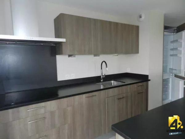APPART 4P MEUBLE