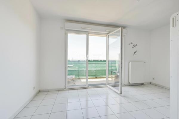 Studio balcon-parking - 5min du Métro Pointe du Lac