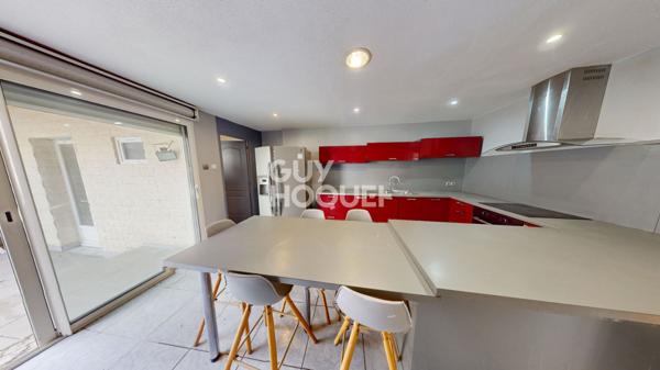 EXCLUSIVITÉ Immeuble mixte avec logements, bureaux et garages 233 m² sur 511 m² de terrain