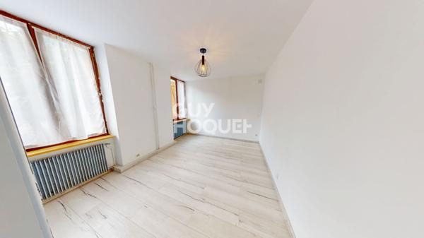 EXCLUSIVITÉ Immeuble mixte avec logements, bureaux et garages 233 m² sur 511 m² de terrain
