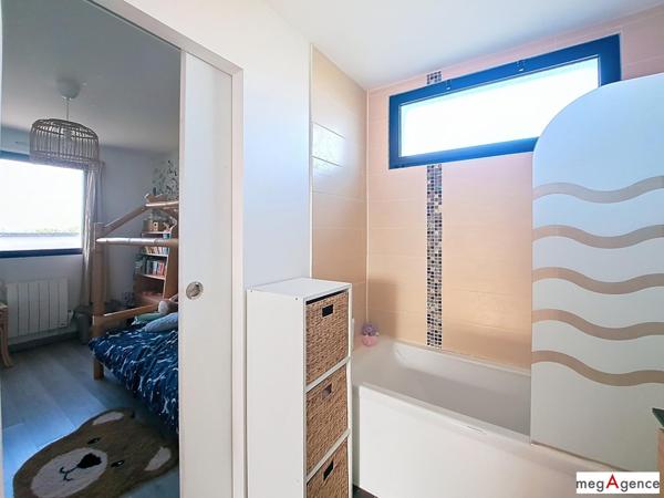 Maison à CORDEMAIS, 44360 - 5 pièces 116m²