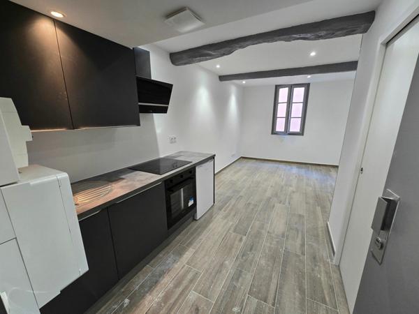 Appartement à louer    1 pièce • 23,02 m2 Grasse