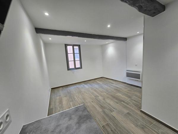 Appartement à louer    1 pièce • 23,02 m2 Grasse