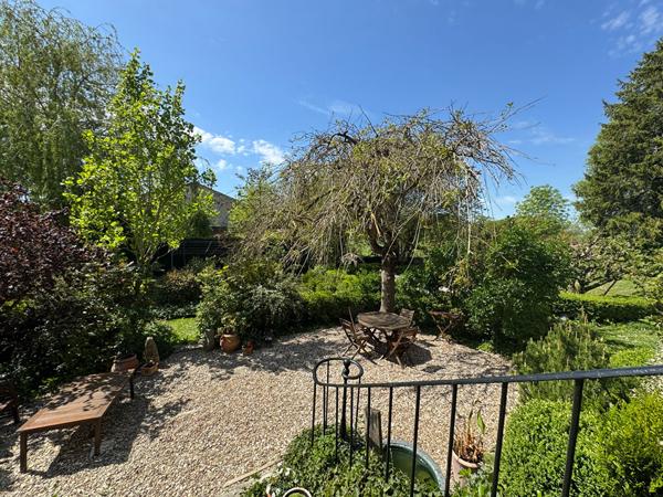 Authentique demeure du XVIII°  -  476 M²  - 7 CHAMBRES  - JARDIN - GRANGE - WOEL