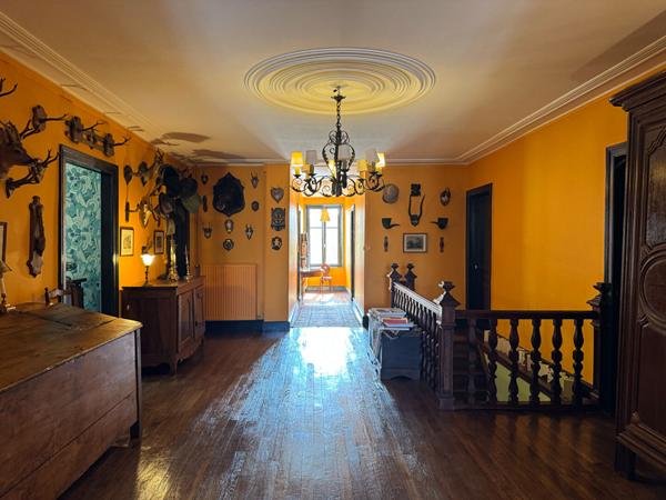 Authentique demeure du XVIII°  -  476 M²  - 7 CHAMBRES  - JARDIN - GRANGE - WOEL