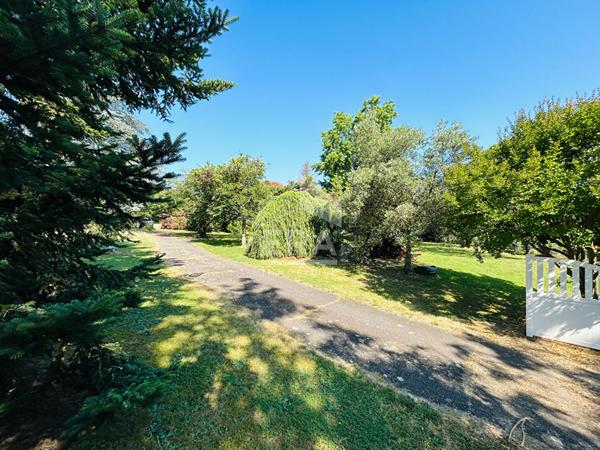 Maison à vendre à Madiran (65) ? Belle maison familiale avec grand terrain arboré