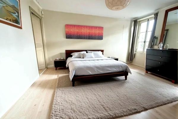 Belle demeure familiale de la renaissance avec son jardin suspendu à Écouen