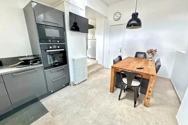 Belle demeure familiale de la renaissance avec son jardin suspendu à Écouen