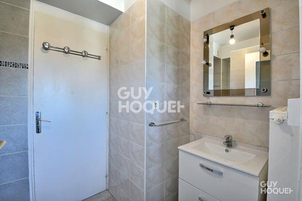 Appartement traversant T4 de 75 m² avec loggia et cave - Saint Jean Villeurbanne (69100)