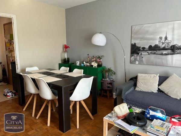 Appartement à louer 3 pièces 78.56m² Bourg-en-Bresse (01000)