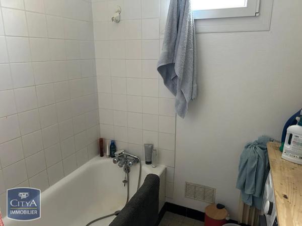 Appartement à louer 3 pièces 78.56m² Bourg-en-Bresse (01000)