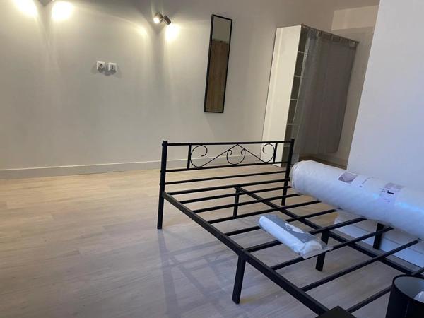 Vente                                                      Appartement
                        
                     2 pièces                      38 m2                     à Perpignan