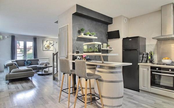 Maison à vendre    4 pièces •  Carpentras