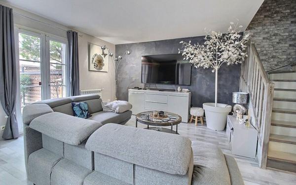 Maison à vendre    4 pièces •  Carpentras