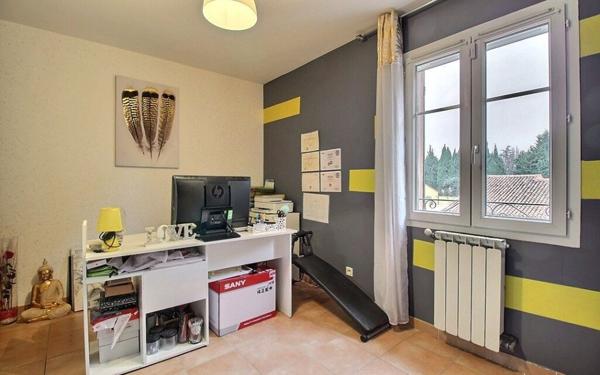 Maison à vendre    4 pièces •  Carpentras