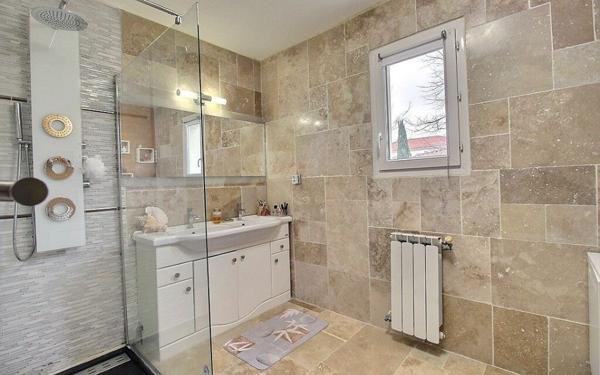 Maison à vendre    4 pièces •  Carpentras