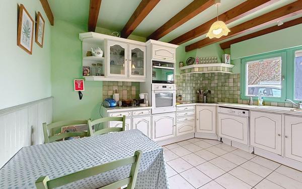 Maison à vendre    9 pièces • 218,49 m2 Ustaritz