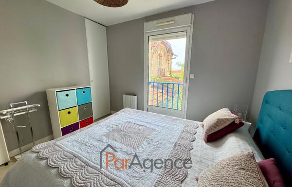 Appartement 3 pièces duplex traversant en parfait état avec