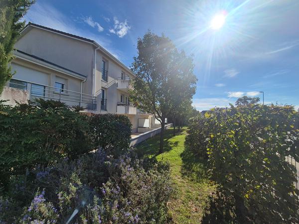Appartement T2 - Terrasse de 26 m² - Parking
