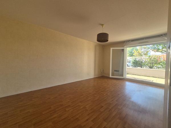 Appartement T2 - Terrasse de 26 m² - Parking