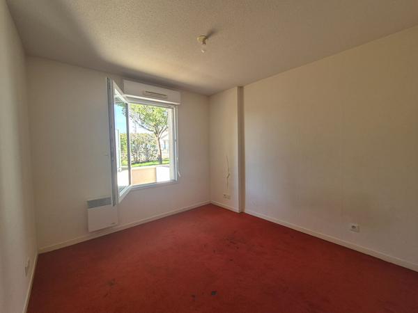 Appartement T2 - Terrasse de 26 m² - Parking