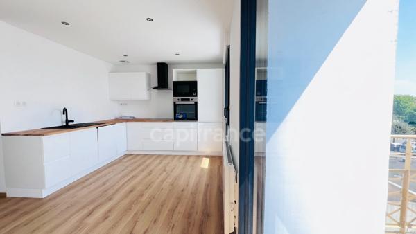 Dpt Finistère (29), à vendre CROZON centre appartement T3 de 57 m² Habitable - Balcon - Cave