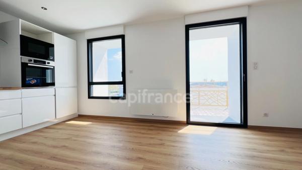 Dpt Finistère (29), à vendre CROZON centre appartement T3 de 57 m² Habitable - Balcon - Cave