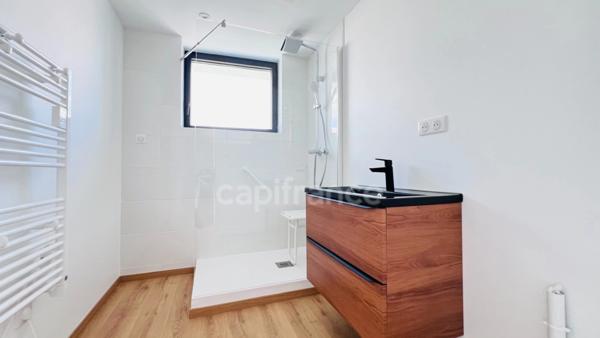 Dpt Finistère (29), à vendre CROZON centre appartement T3 de 57 m² Habitable - Balcon - Cave